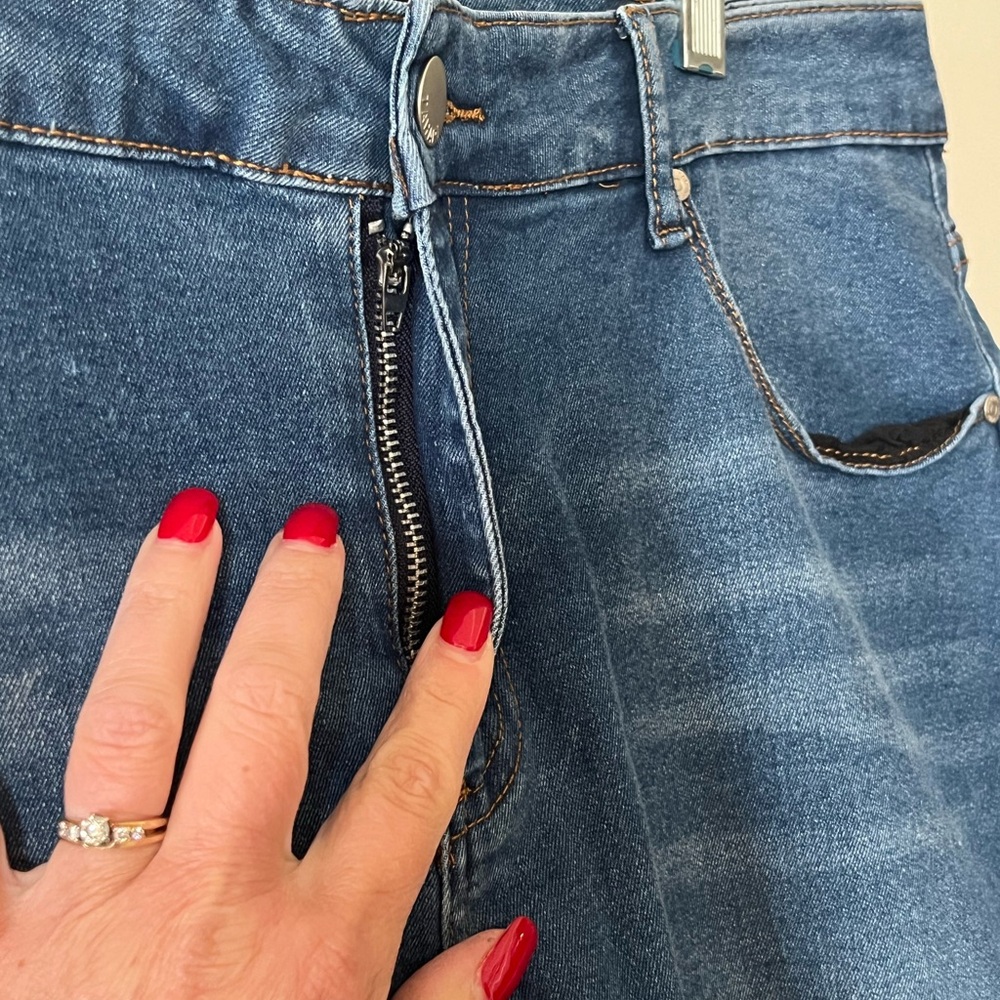 Hollister Curvy High Rise Vintage Style Flare Jeans Stretch Women’s Size 29 - Picture 2 of 15